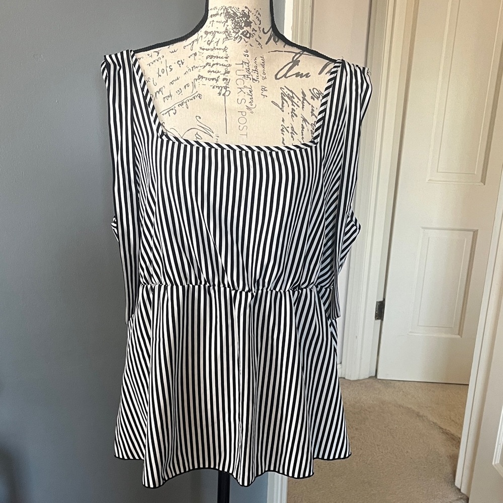 SHEIN 2XL Black and White Striped Women's Top